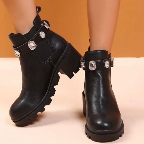 Black Chelsea Ankle Boot With Rhinestone Embellishment - Picture 2 of 4